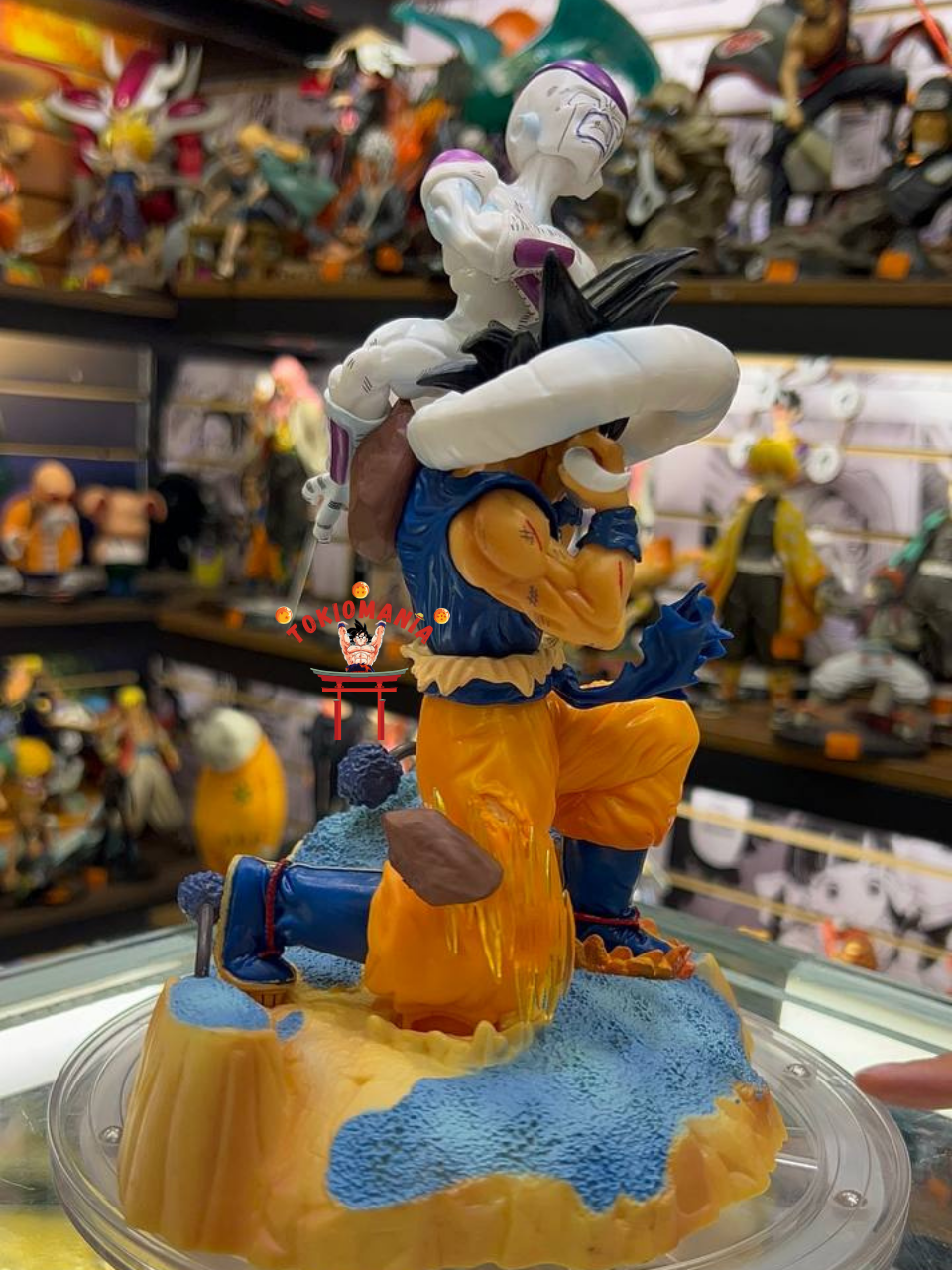 Figura Goku Vs Freezer