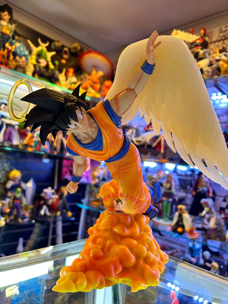 Figura Goku Angel