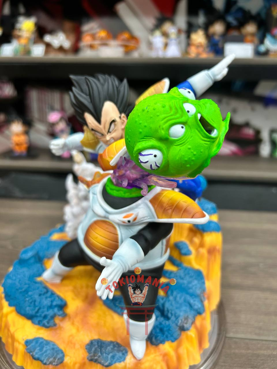Figura Vegeta vs Guido