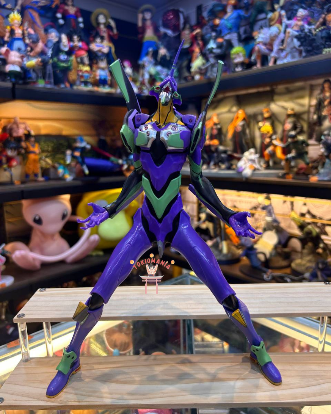 Figura Eva 01