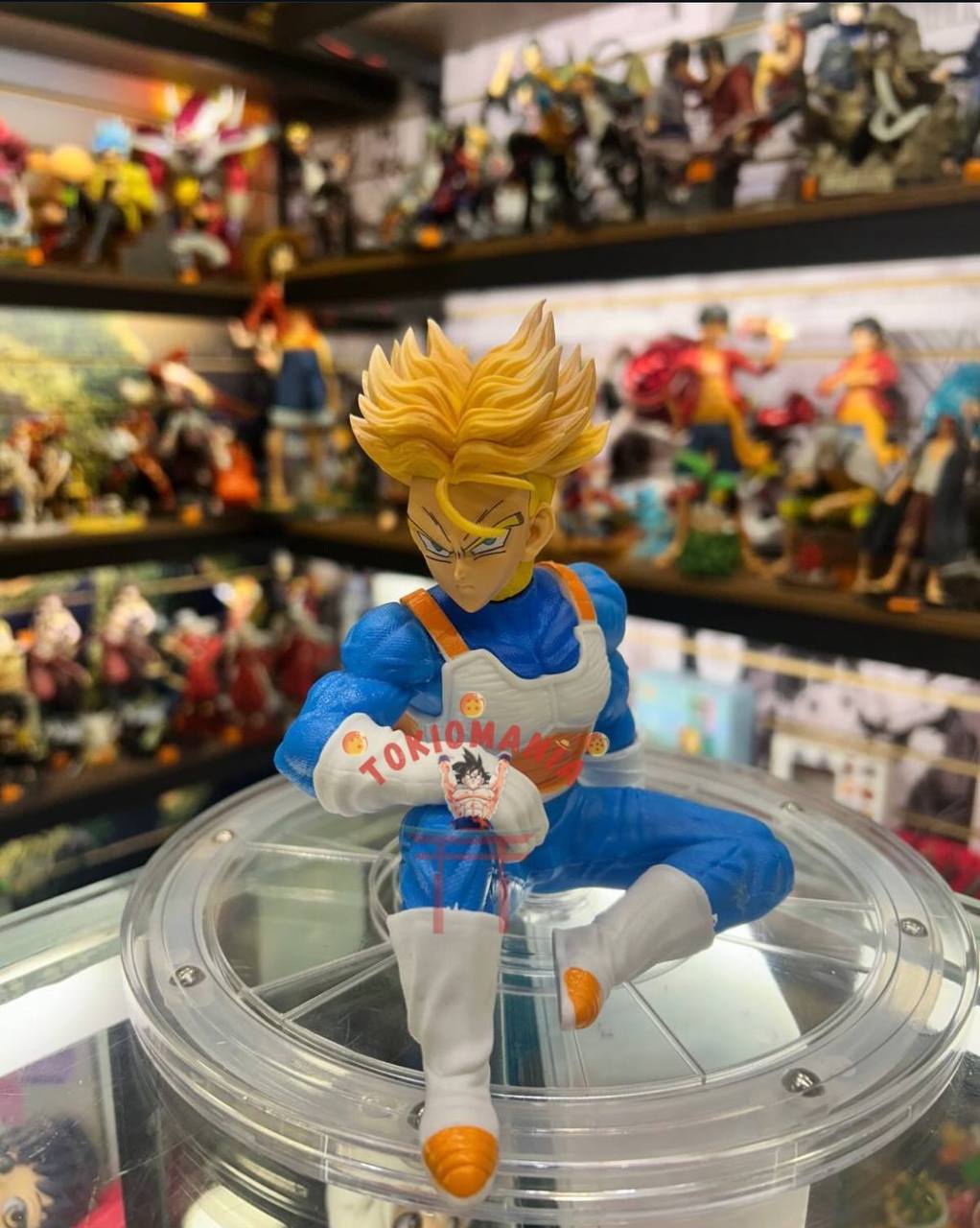 Figura Trunks