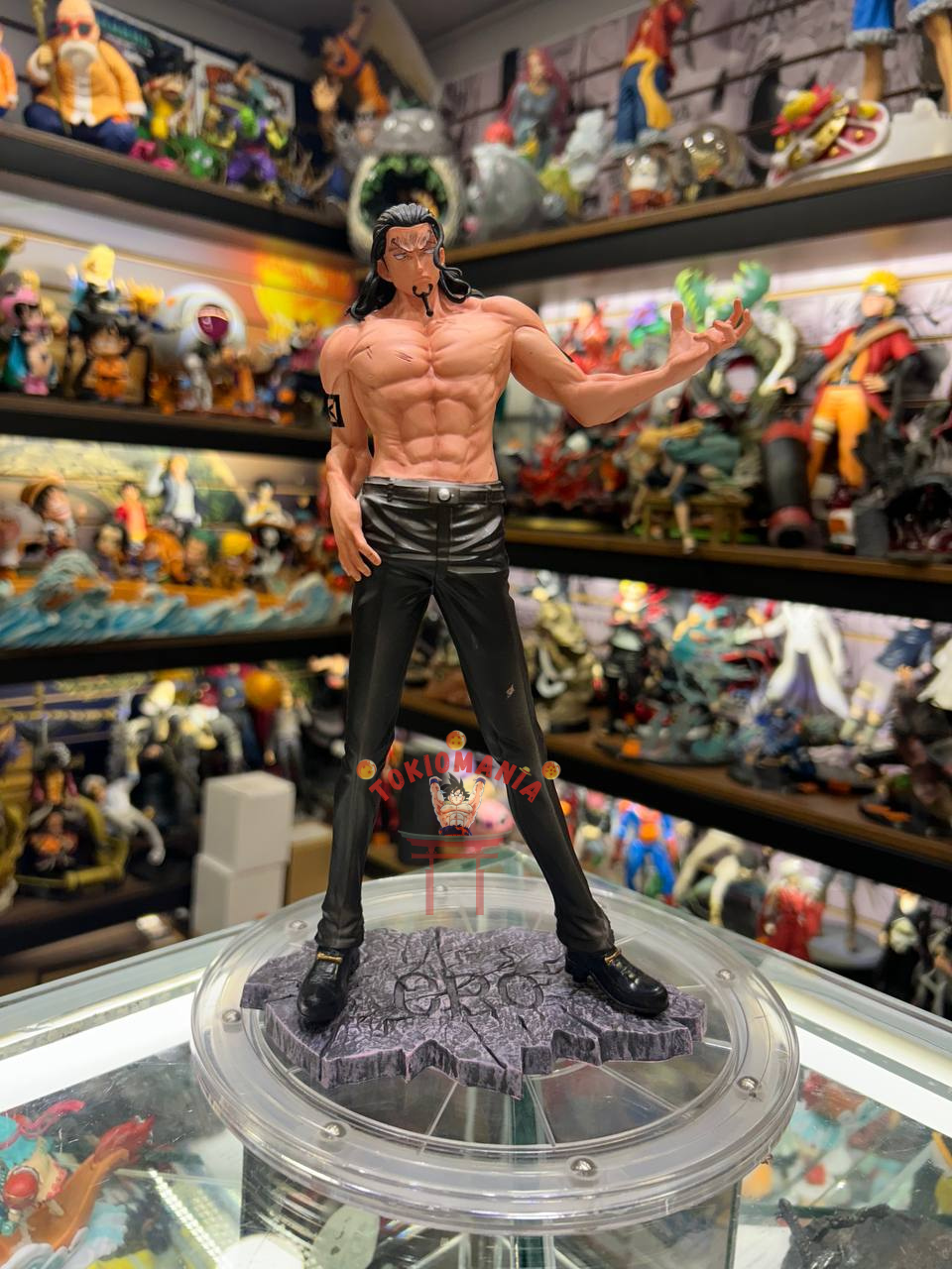 Figura Lucci