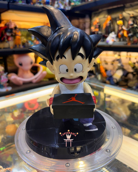 Figura Goku X Nike