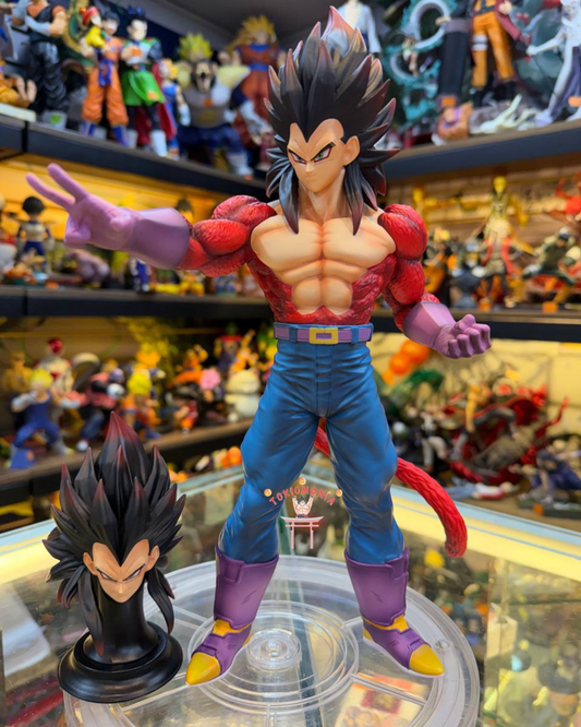 Figura Vegeta Super Saiyan 4