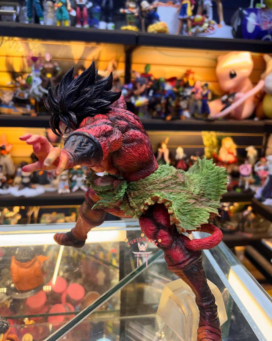 Figura Broly