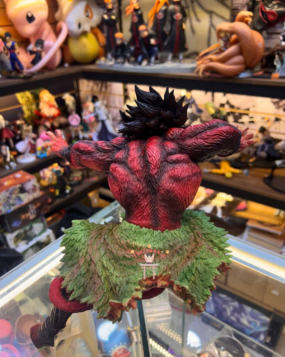 Figura Broly