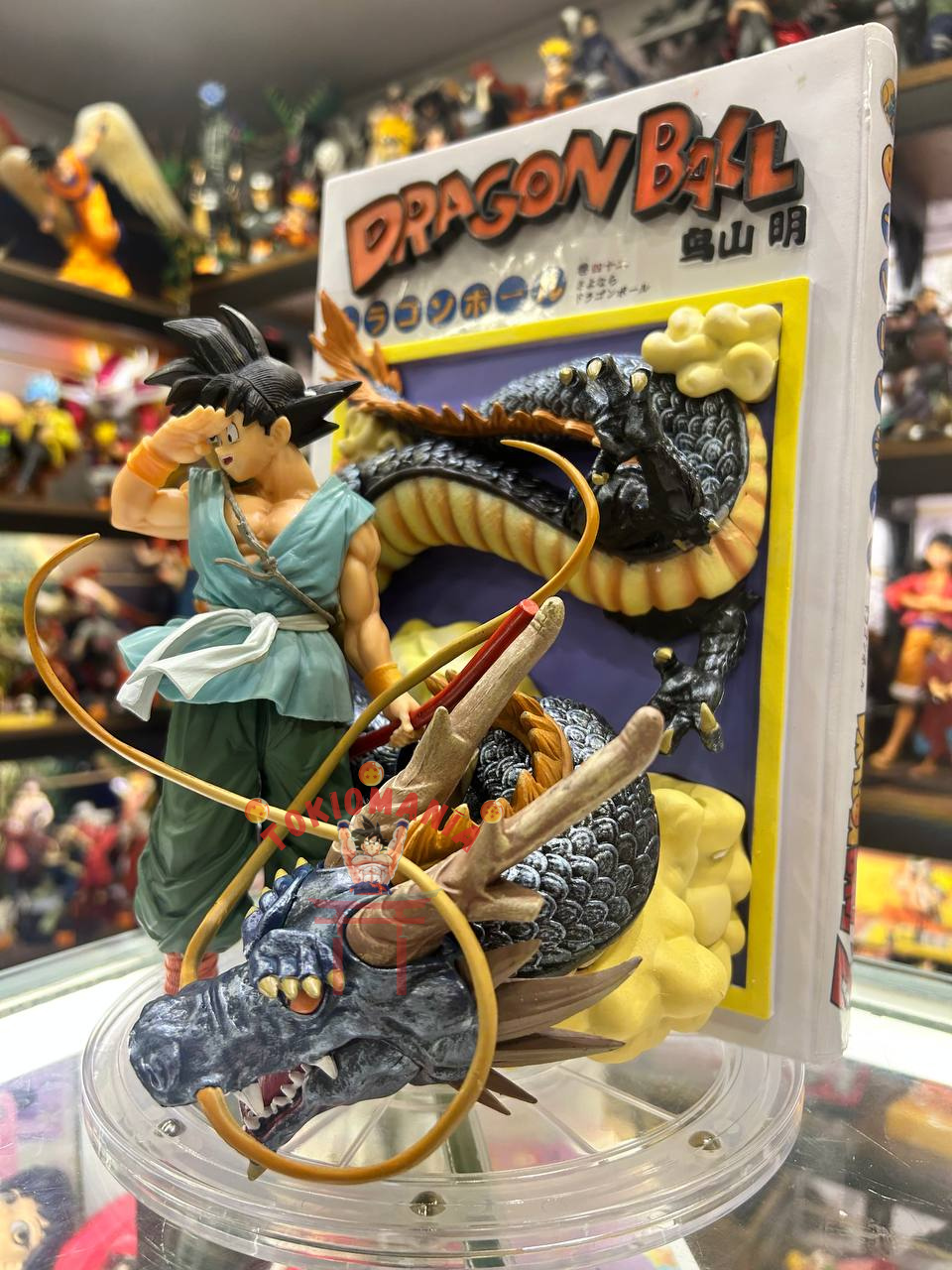 Figura Libro Goku x Shenlong