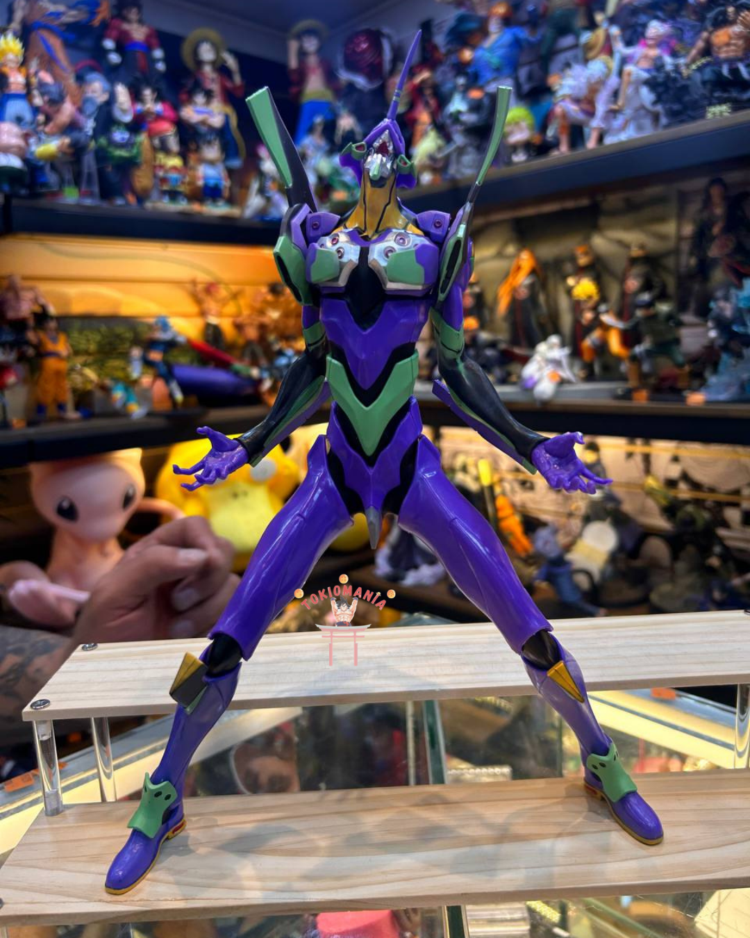 Figura Eva 01