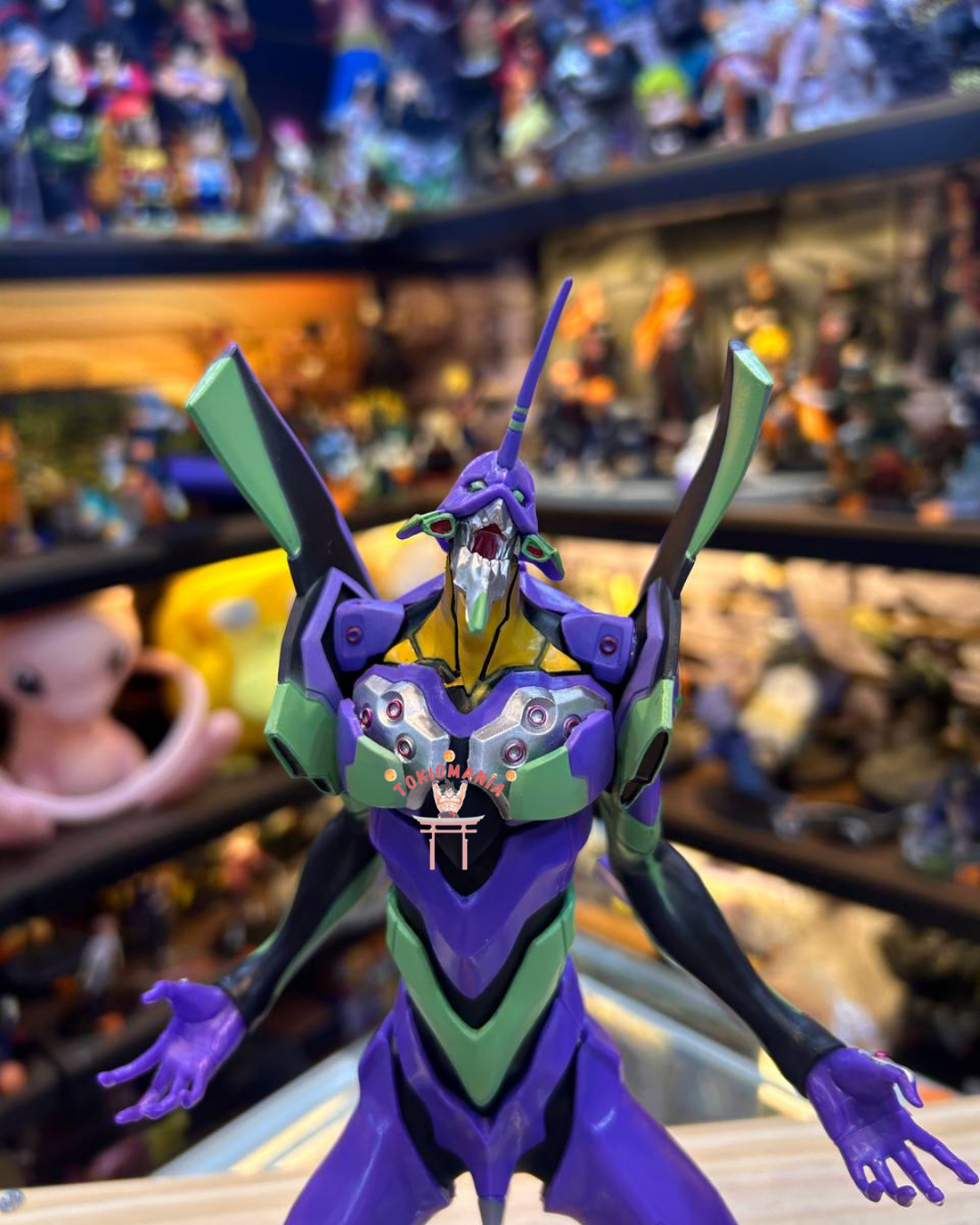Figura Eva 01