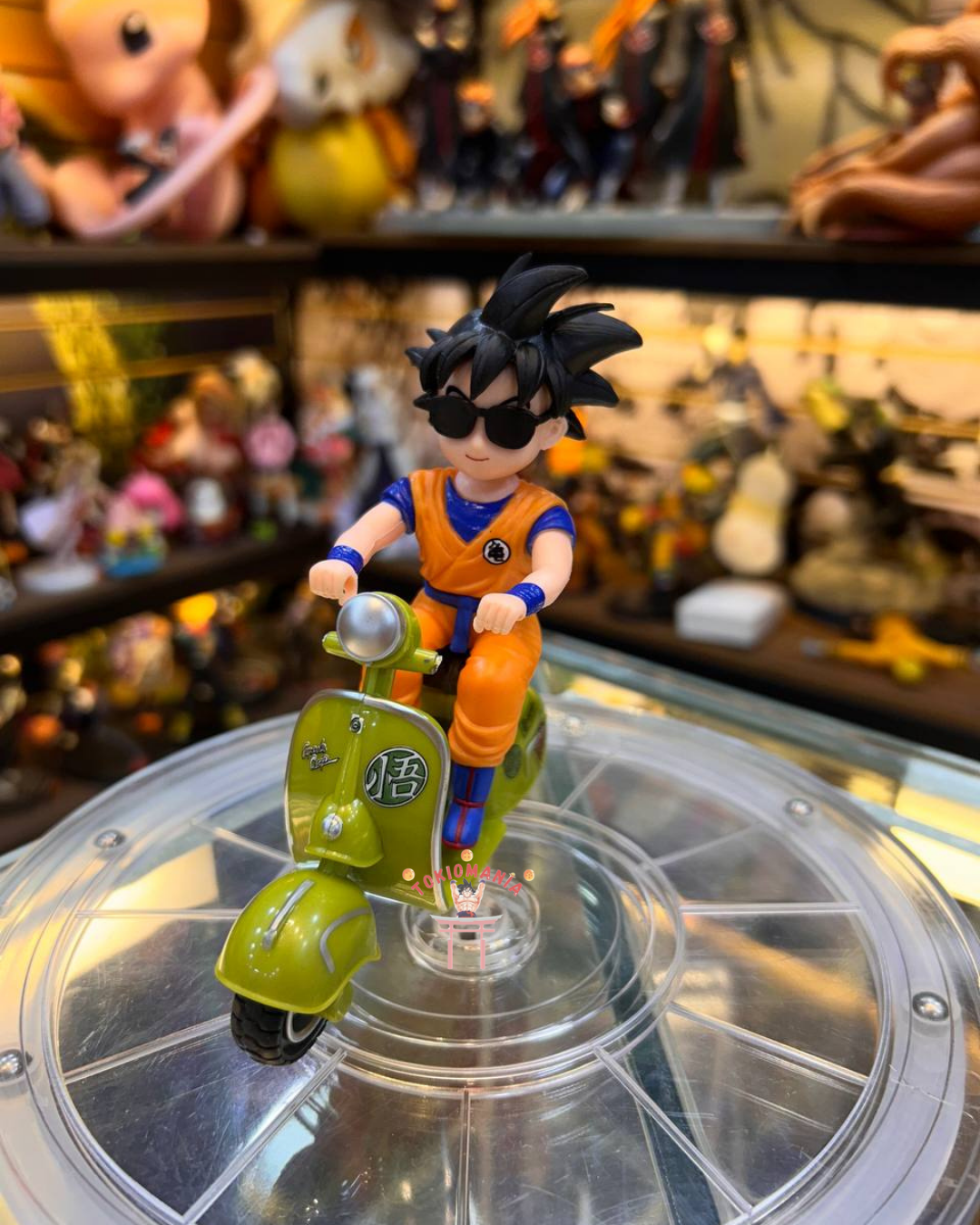 Figura Goku Moto