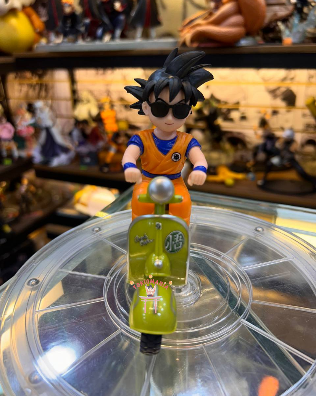 Figura Goku Moto