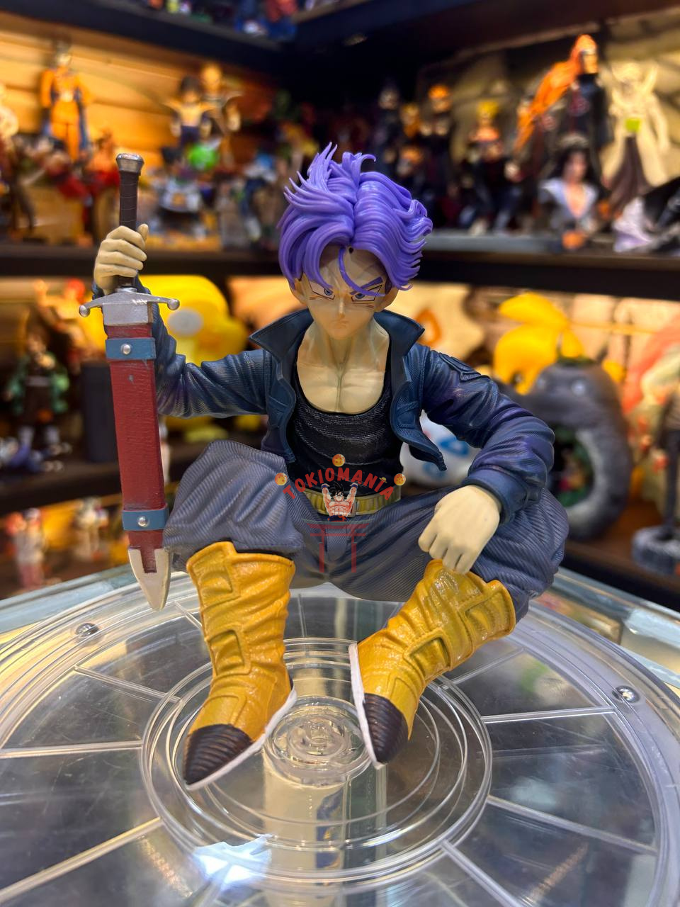 Figura Trunks