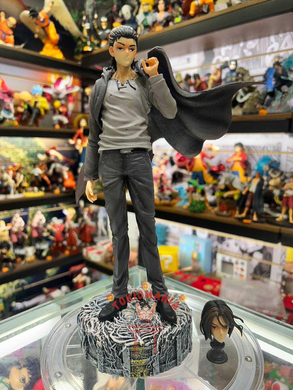 Figura Eren
