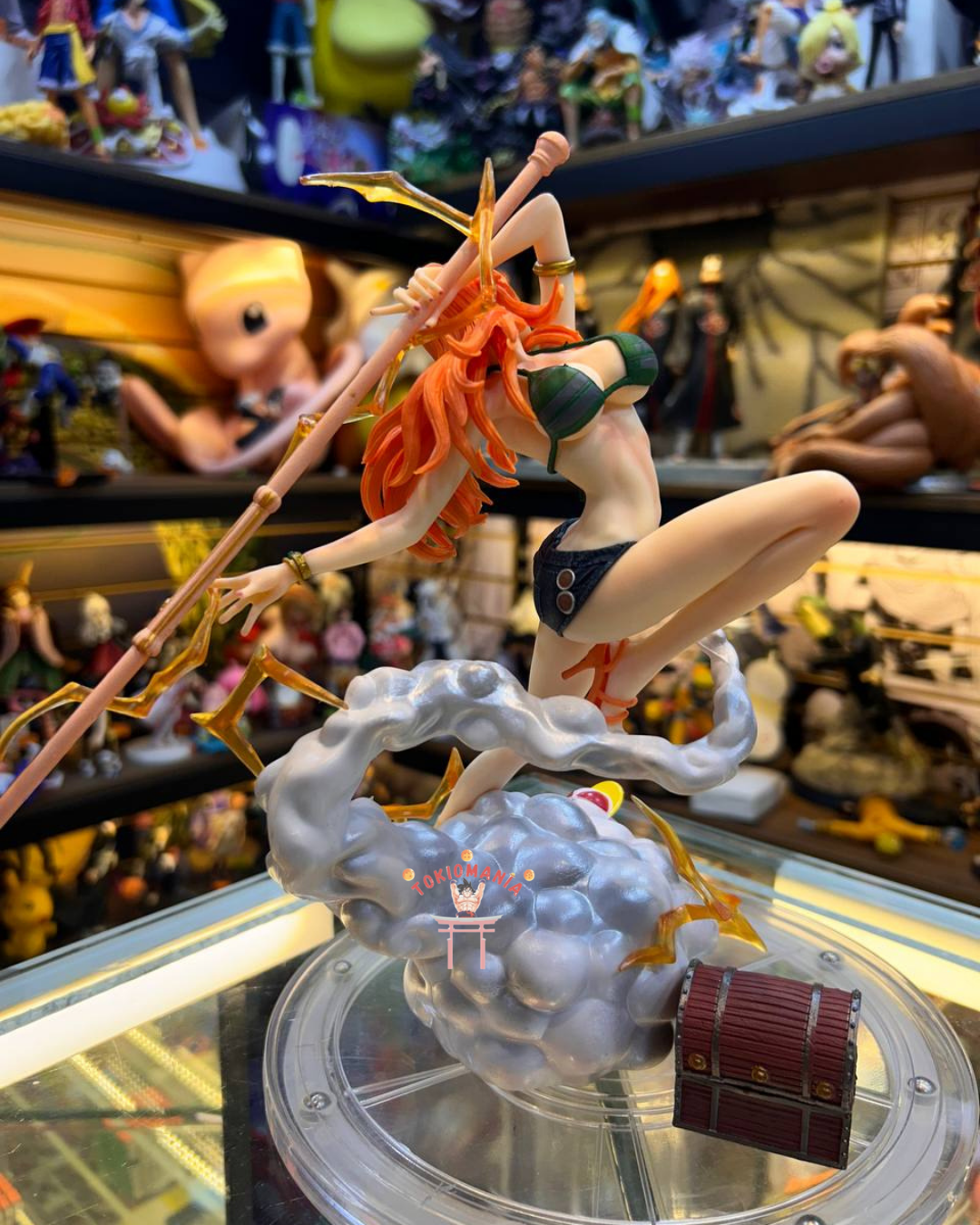 Figura Nami