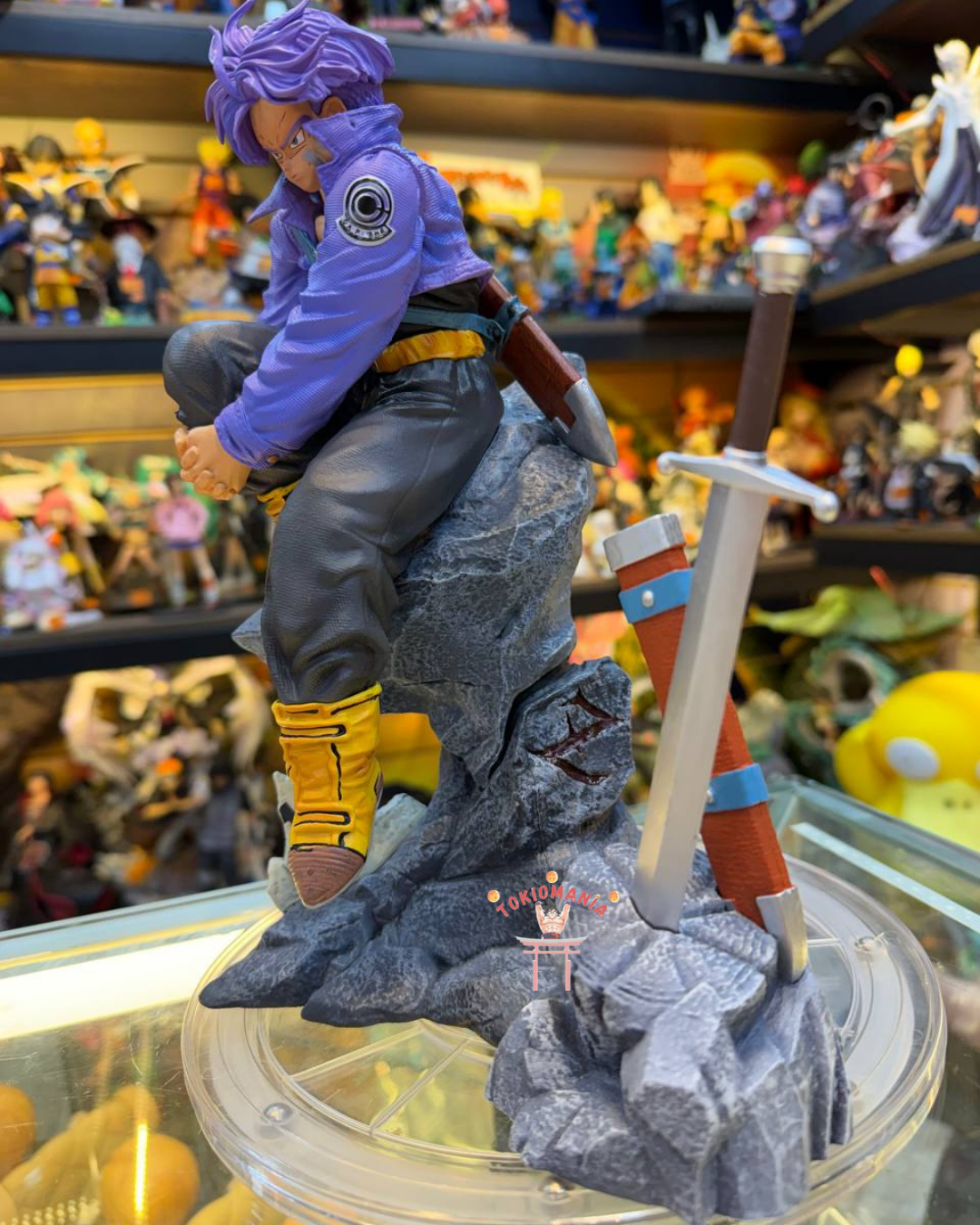Figura Trunks