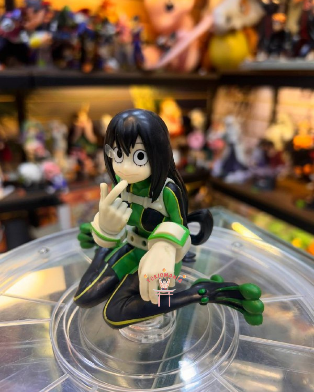 Figura Tsuyu Asui