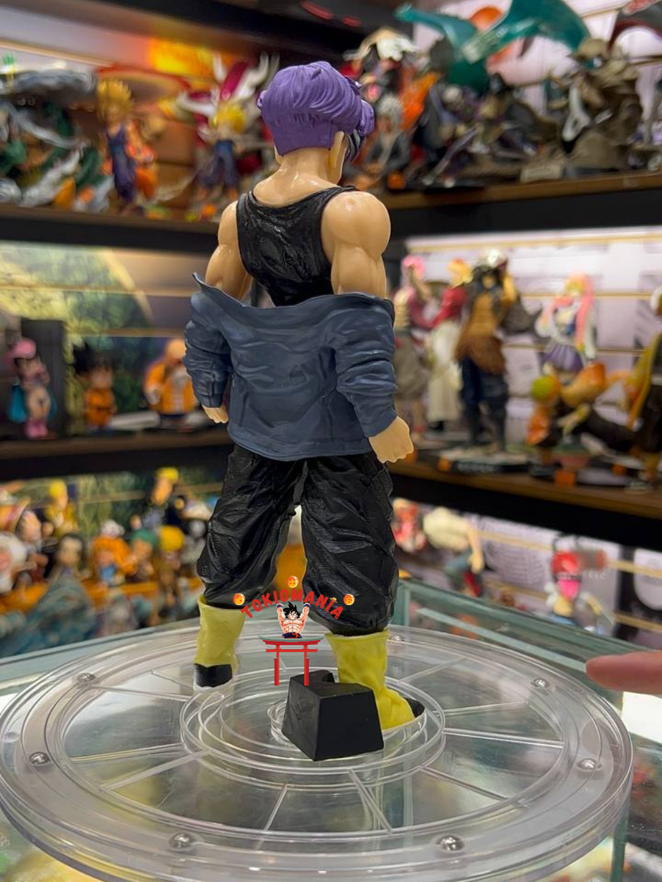Figura Trunks