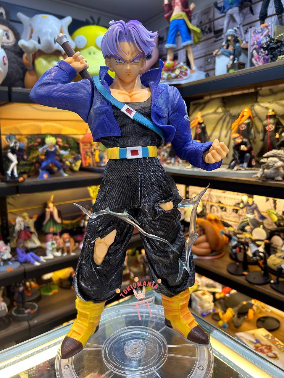 Figura Trunks