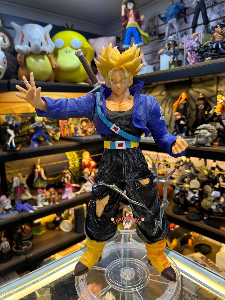 Figura Trunks
