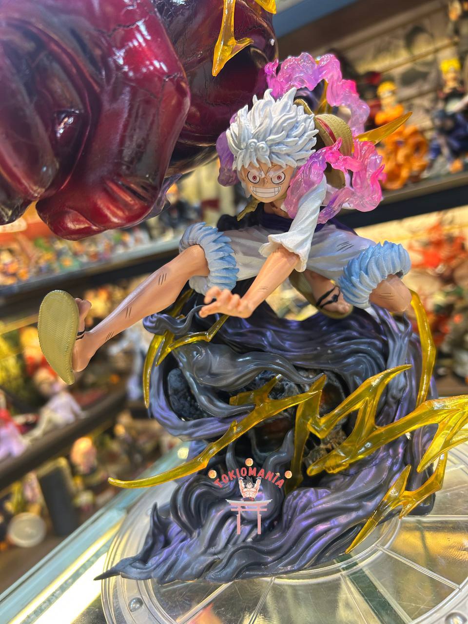 Figura Luffy Gear 4