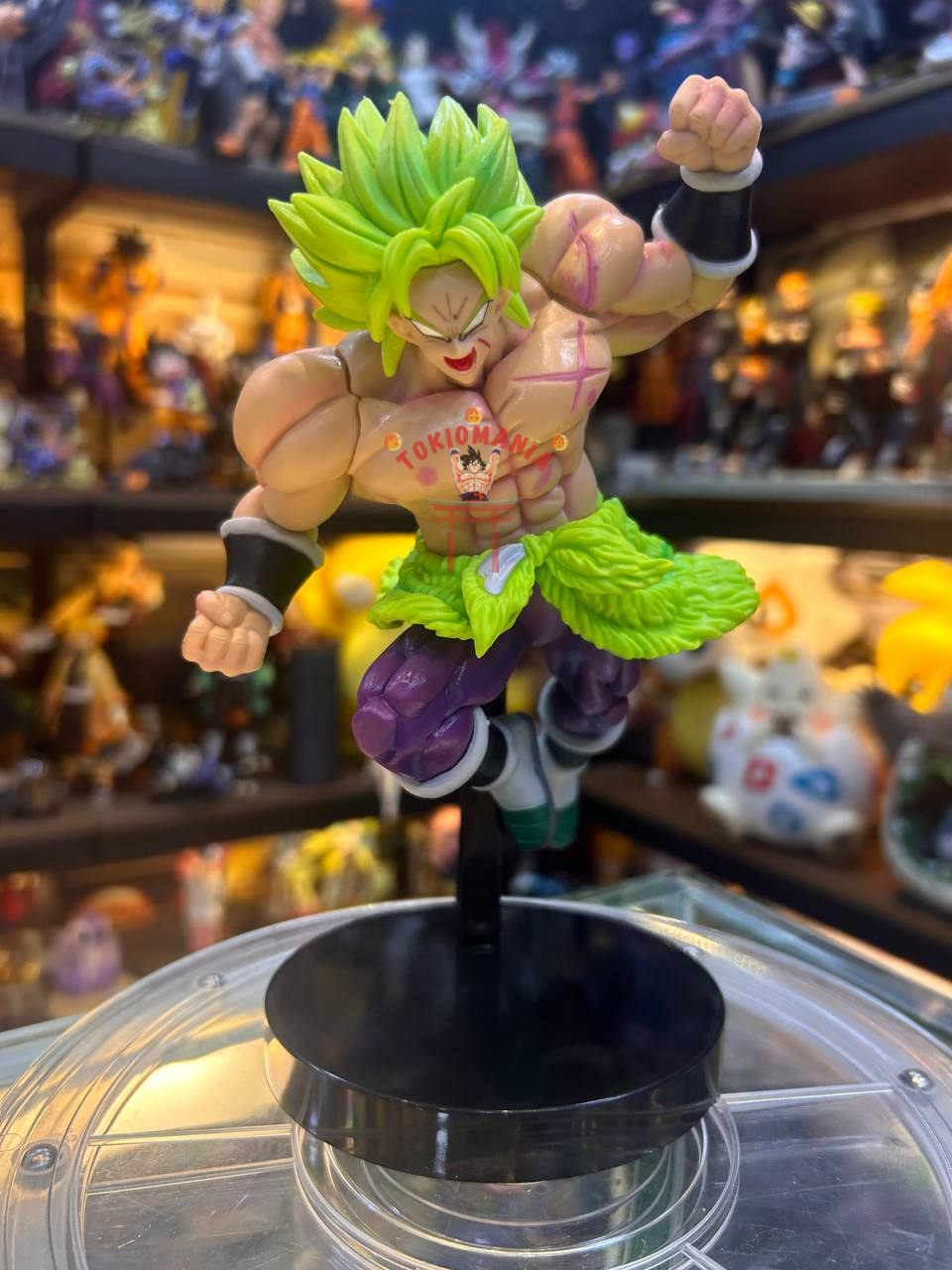 Figura Broly