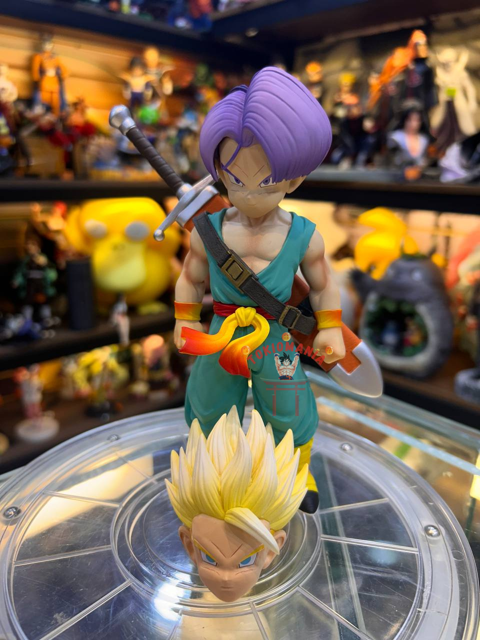 Figura Trunks