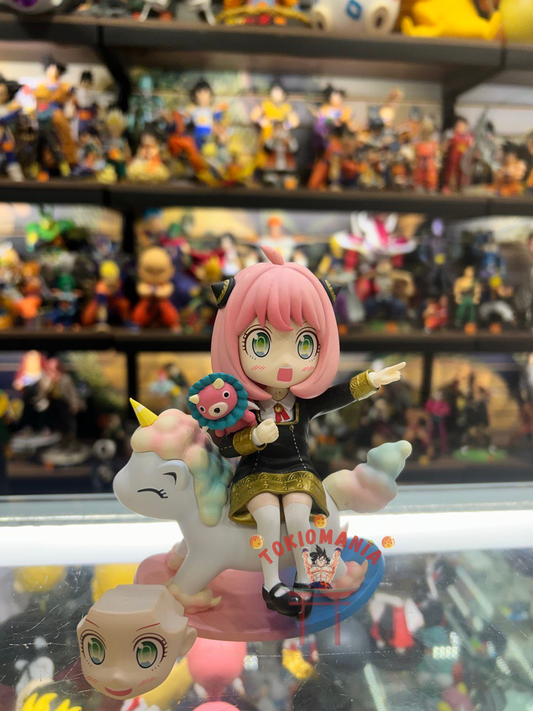 Figura Anya