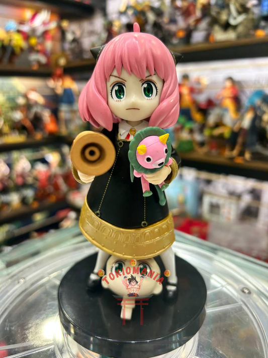 Figura Anya