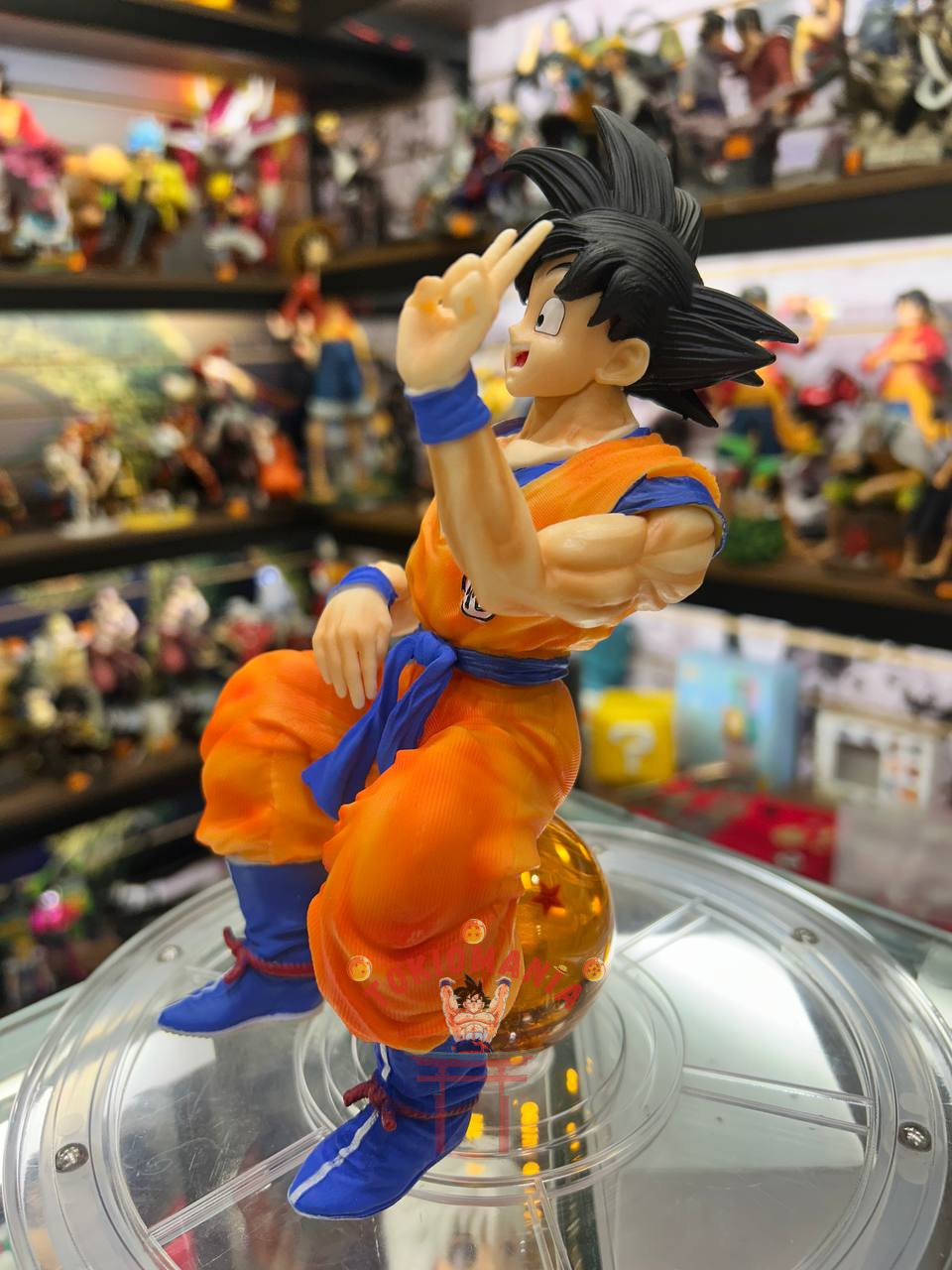 Figura Goku Esfera